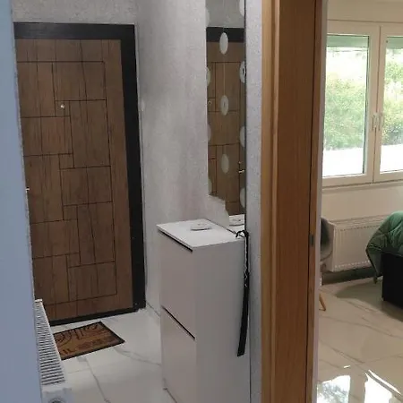 New!90sqm10minairport2bedrooms Apartman *