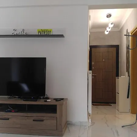 New!90sqm10minairport2bedrooms Szaloniki