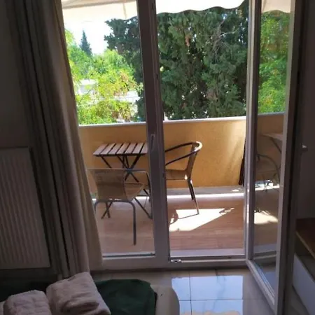 New!90sqm10minairport2bedrooms Apartment *