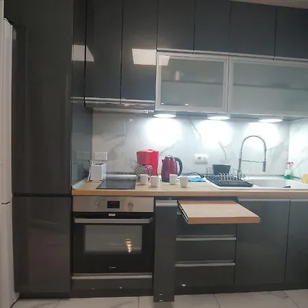 New!90sqm10minairport2bedrooms Thessaloniki